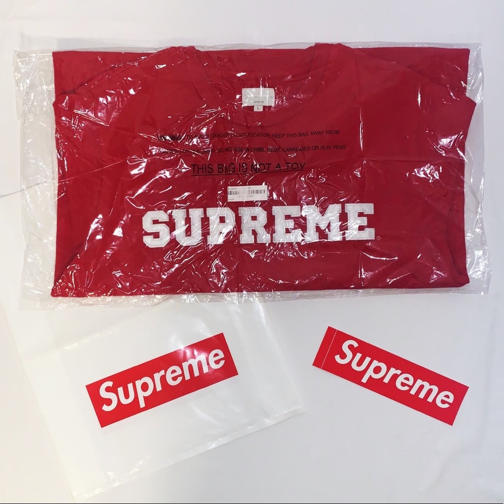 Supreme | Collegiate Logo Red Tee Shirt